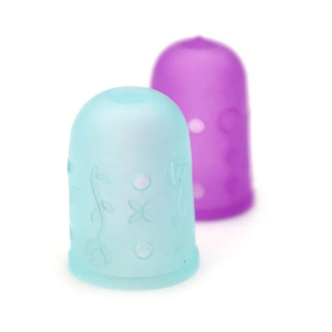 Clover 9615 Flexible Rubber Thimble Set of 2